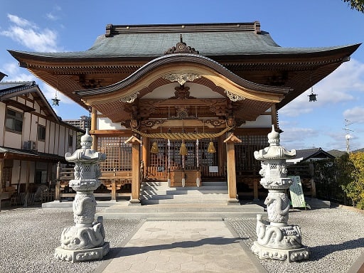 japanese ratsnake shirohebi shrine